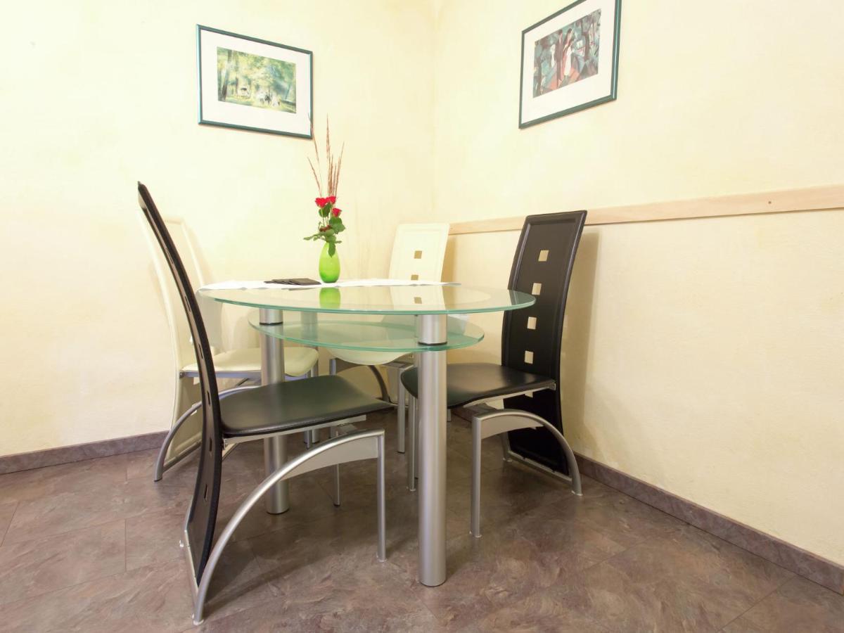 Lambertsberg Apartment Close To Hiking And Cycling Trails מראה חיצוני תמונה